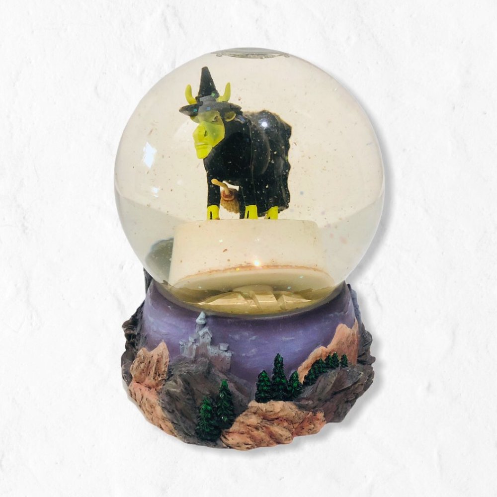 Wizard of Oz Cow Parade UDDERLY WITCHED Snowglobe
